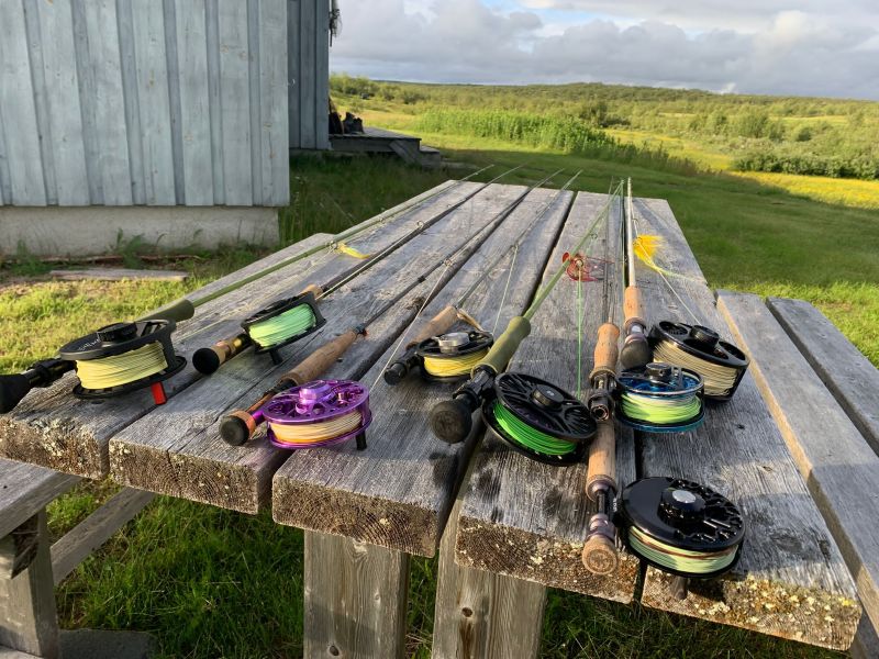 Les cannes à mouche sont prêtes pour la Norvège, Finnmark